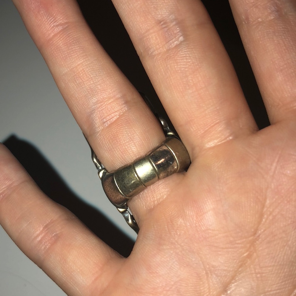 Long ring - Picture 3 of 3